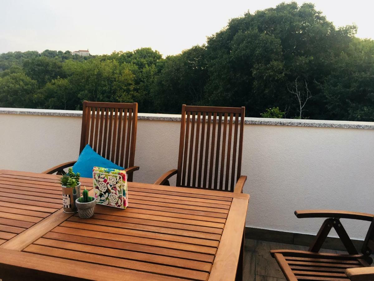 Apartments Mario Malinska Ngoại thất bức ảnh