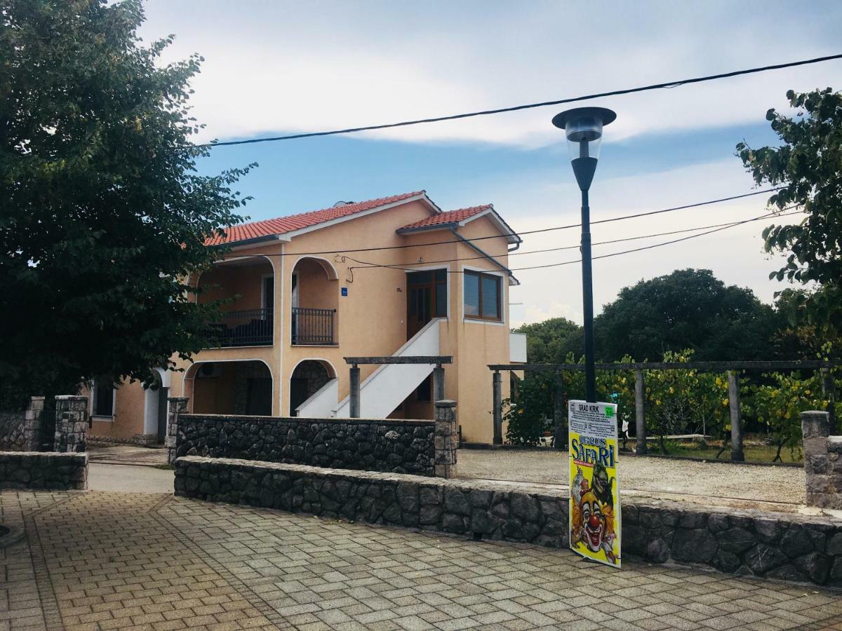 Apartments Mario Malinska Ngoại thất bức ảnh