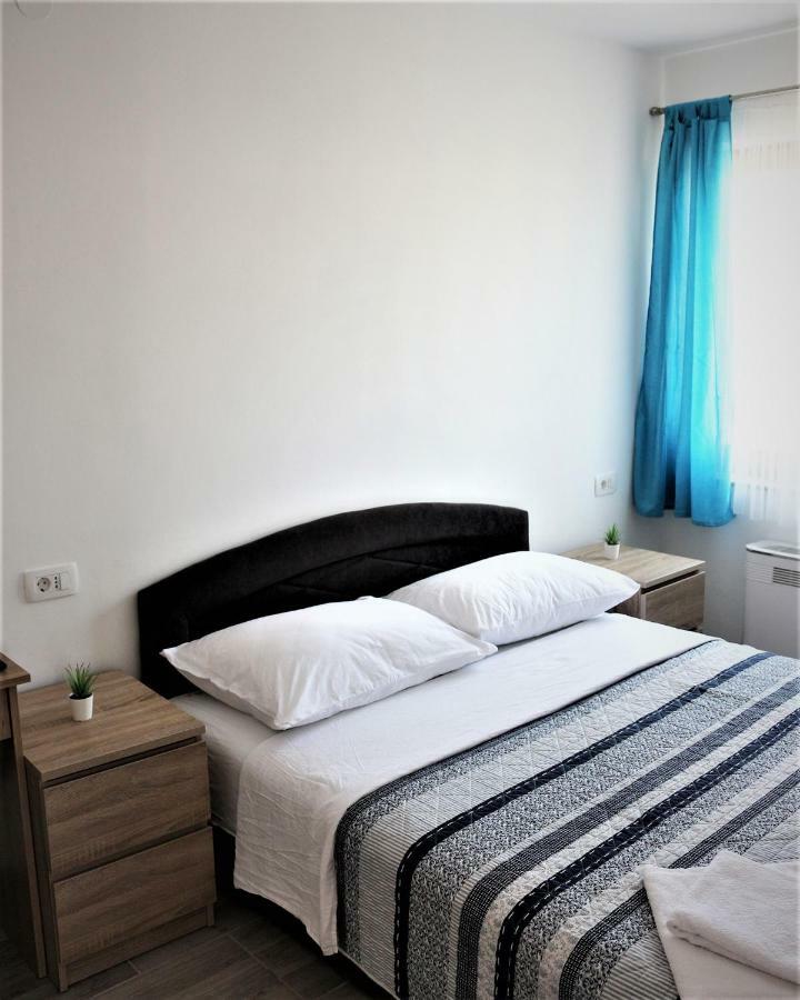 Apartments Mario Malinska Ngoại thất bức ảnh