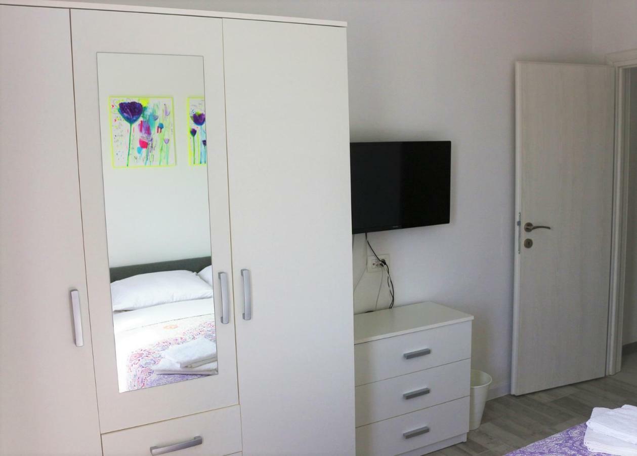 Apartments Mario Malinska Ngoại thất bức ảnh