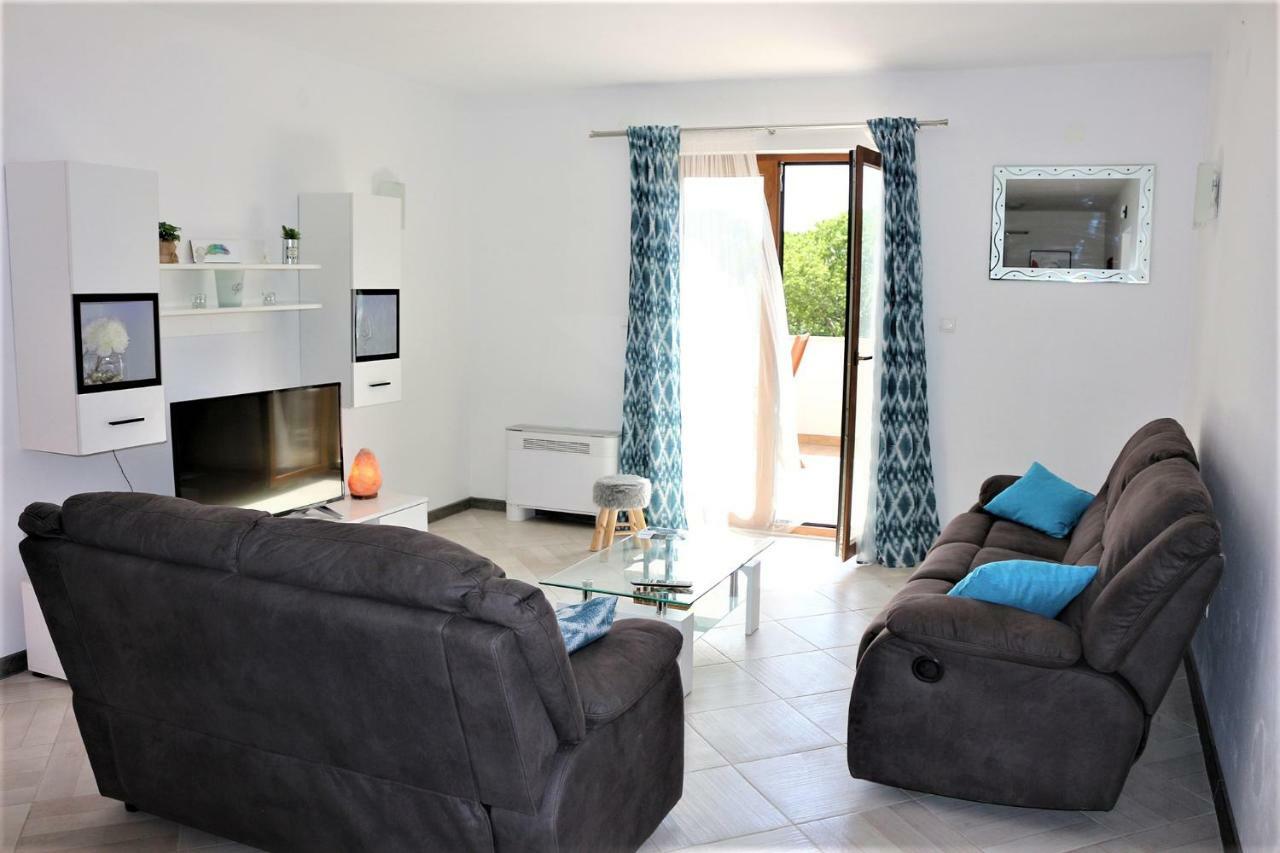 Apartments Mario Malinska Ngoại thất bức ảnh