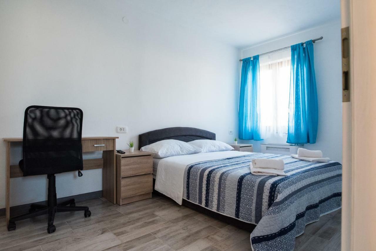 Apartments Mario Malinska Ngoại thất bức ảnh